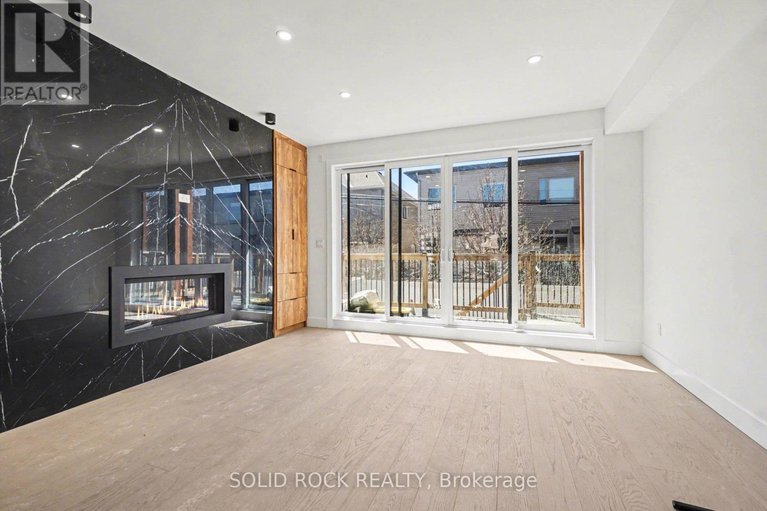 29669928/828-alpine-avenue/queensway-terrace-north/ottawa/ontario/K2B5R6_14