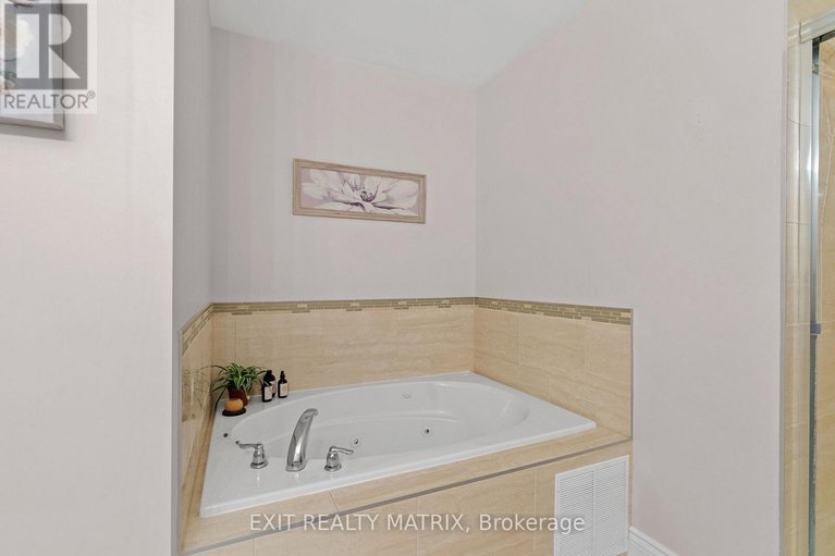 28562975/6770-breanna-cardill-street/greely/ottawa/ontario/K4P0C3_21