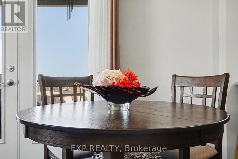 29640572/301-310-jatoba-private/emerald-meadowstrailwest/ottawa/ontario/K2V0E7_12