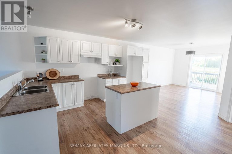 28777964/101-french-avenue/long-sault/south-stormont/ontario/K0C2P0_9