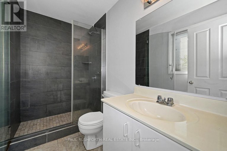 28996467/216-forward-avenue/mechanicsville/ottawa/ontario/K1Y1L2_15