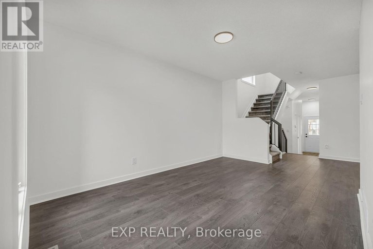 28543966/423-hillsboro-private/emerald-meadowstrailwest/ottawa/ontario/K2M3A7_10
