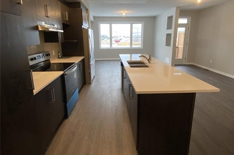 29603330/487-cope-drive/emerald-meadowstrailwest/ottawa/ontario/K2S1B6_3