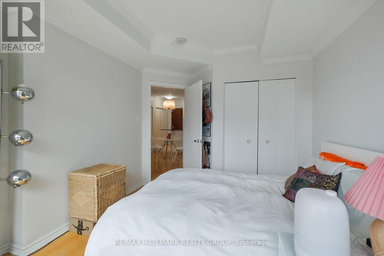 28484234/706-200-rideau-street/sandy-hill/ottawa/ontario/K1N5Y1_24