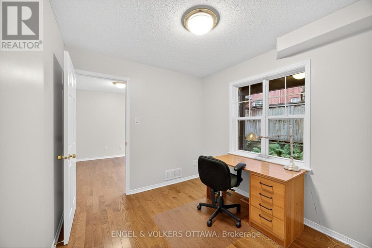 29030963/277-mart-circle/manor-park/ottawa/ontario/K1K4W2_11