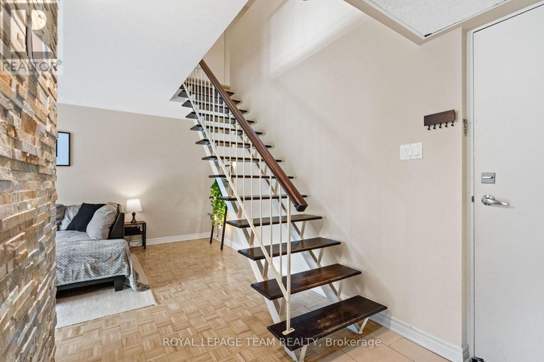 28613036/109-12-corkstown-road/lakeview-park/ottawa/ontario/K2H5B3_14