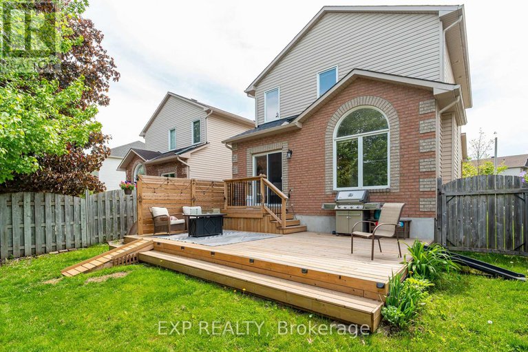 28394255/1091-rocky-harbour-crescent/riverside-southgloucester-glen/ottawa/ontario/K1V1V4_37
