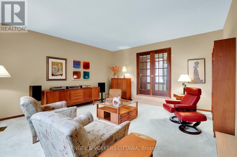 28202827/7-deerfield-drive/mcnabbraeside-twps/mcnabbraeside/ontario/K0A3L0_9