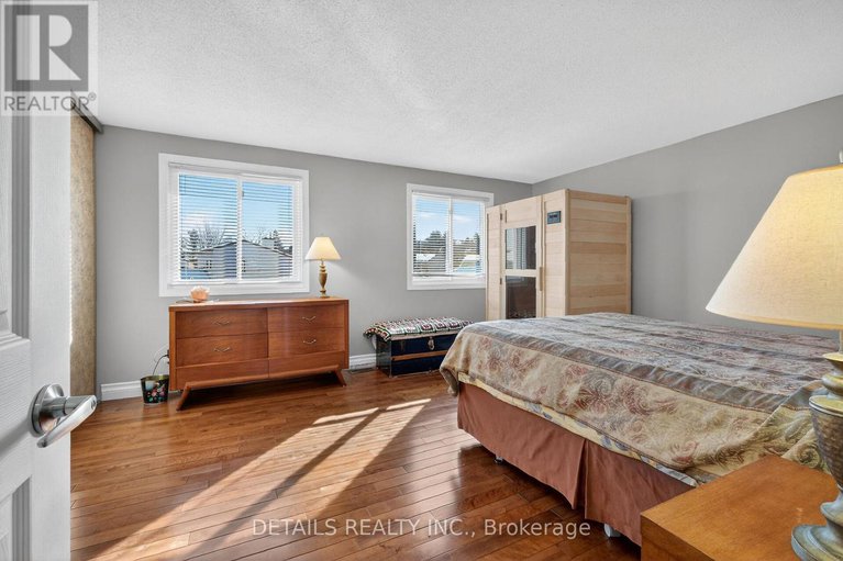 29397996/1029-avignon-court/orleans-wood/ottawa/ontario/K1C2N4_21