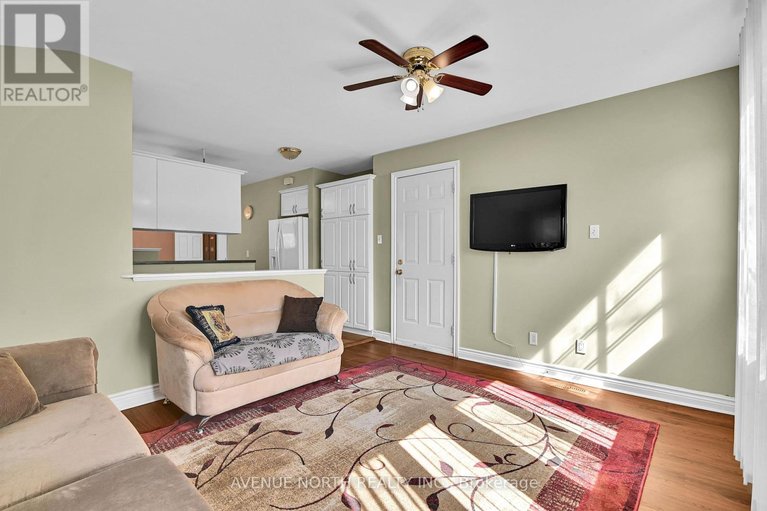 29653948/980-wiseman-crescent/riverside-park/ottawa/ontario/K1V8J4_15