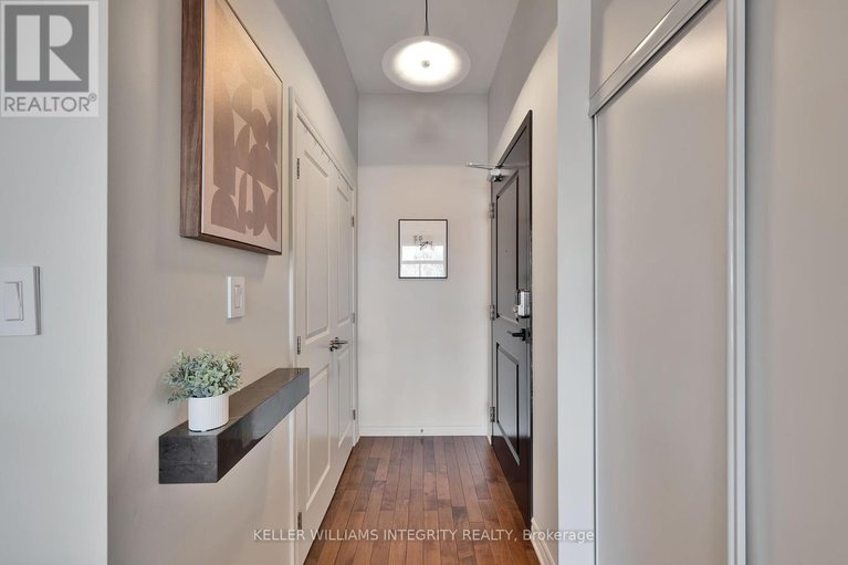 28238782/507-429-kent-street-w/ottawa-centre/ottawa/ontario/K2P1B5_2