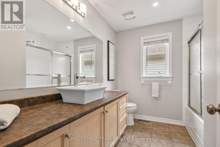 28349610/124-versilia-drive/barrhaven-east/ottawa/ontario/K2G7E2_32
