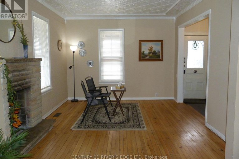 29471578/453-may-street/winchester/north-dundas/ontario/K0C2K0_22