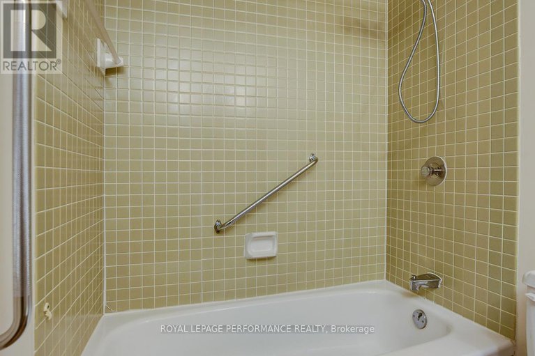 28711300/404-415-greenview-avenue/britannia/ottawa/ontario/K2B8G5_19