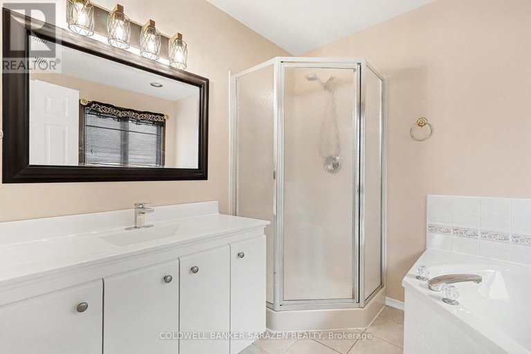 29160298/5132-lerner-way/beacon-hill-south/ottawa/ontario/K1J1B4_21