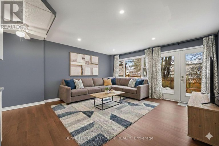 29395615/44-tybalt-crescent/westcliffe-estates/ottawa/ontario/K2H8J5_3