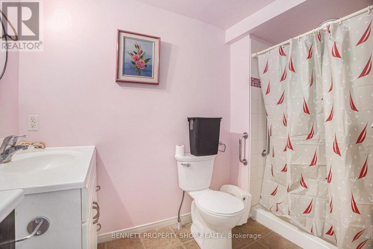 28614640/145-sarah-street-e/mcnabbraeside-twps/mcnabbraeside/ontario/K0A1G0_12