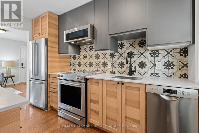 29614829/924-fisher-avenue/carlington/ottawa/ontario/K1Z6P4_14