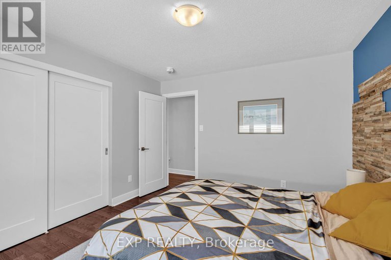 28273592/2114-helene-campbell-road/cedargrovefraserdale/ottawa/ontario/K2J4J2_26