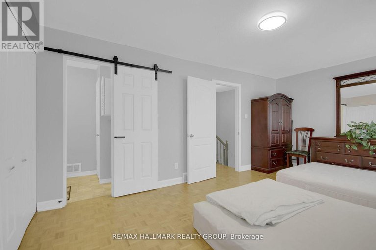 29220423/1-1821-walkley-road/urbandale-acres/ottawa/ontario/K1H6X9_26