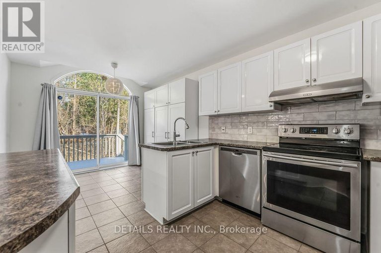 29659190/8-wimbledon-way/morgans-grantsouth-march/ottawa/ontario/K2K3J2_12