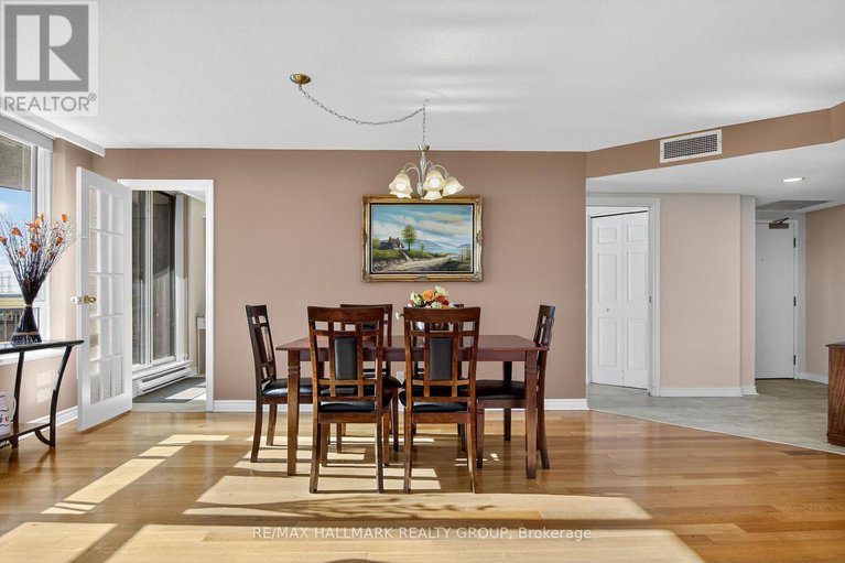 29041204/606-100-grant-carman-drive/borden-farmstewart-farmcarleton-heightsparkwood-hills/ottawa/ontario/K2E8B8_12