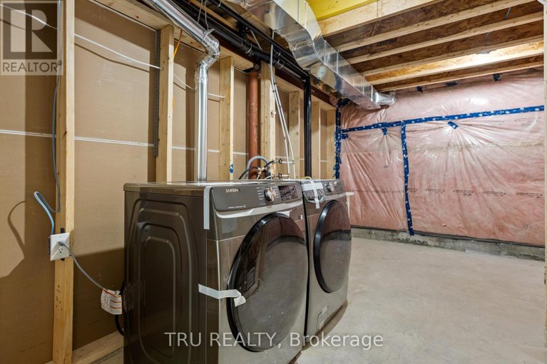 29570536/75-hackamore-crescent/goulbourn-twp-from-franktown-rdsouth-to-rideau/ottawa/ontario/K0A2Z0_27