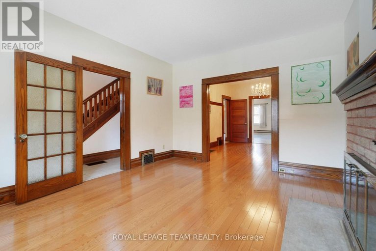 29645117/85-grove-avenue/old-ottawa-south/ottawa/ontario/K1S3A7_9