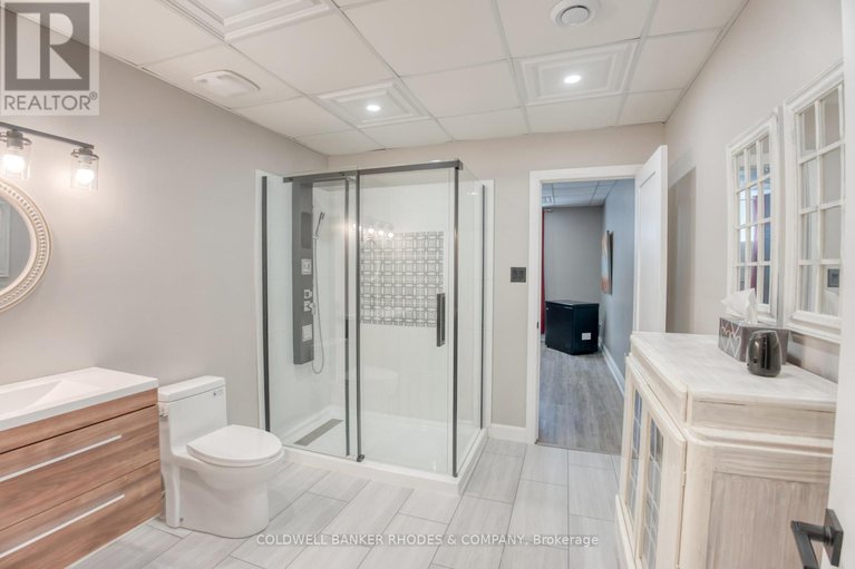 28619246/454-creekview-way/blossom-parkkemp-parkfindlay-creek/ottawa/ontario/K1T0J5_22