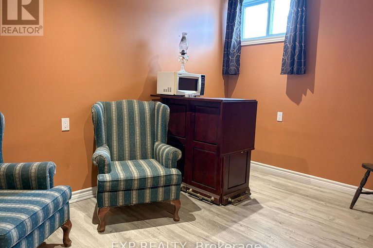 29296929/2296-eady-road/horton-twp/horton/ontario/K7V3Z8_25