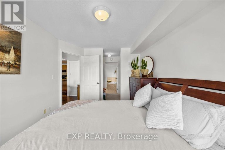 29633379/307-1931-st-joseph-boulevard/convent-glen-south/ottawa/ontario/K1C0A3_20