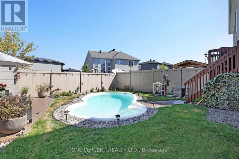 28874352/260-meynell-road/goulbourn-twp-from-franktown-rdsouth-to-rideau/ottawa/ontario/K0A2Z0_40