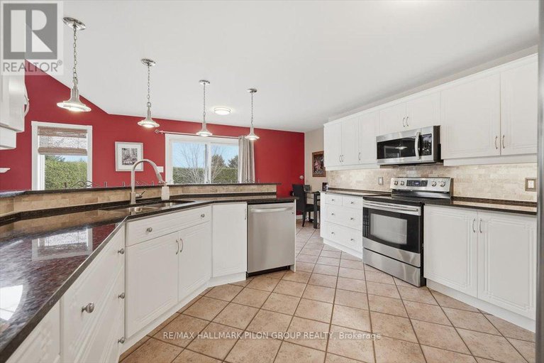 29249194/1147-fieldown-street/cumberland-ridge/ottawa/ontario/K4C1R7_8