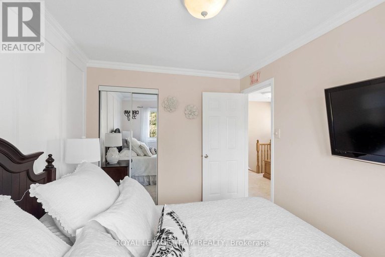 28934381/23-glacier-street/on-the-green/ottawa/ontario/K2J2M7_25