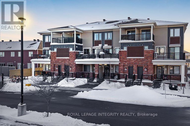 29324940/78-lyrid-private/half-moon-bay/ottawa/ontario/K2J6N3_1