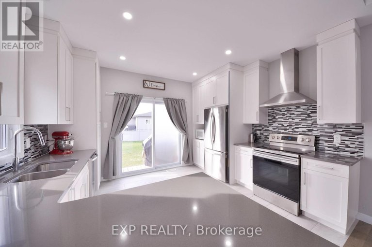 29674453/92-chateauguay-street/embrun/russell/ontario/K0A1W0_7