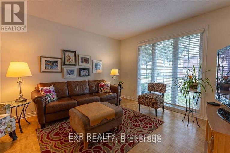 29464156/422-kintyre-private/carleton-square/ottawa/ontario/K2C3M7_5