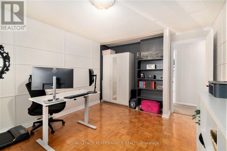 29045618/470-rougemount-crescent/fallingbrookgardenway-south/ottawa/ontario/K4A2Z2_21