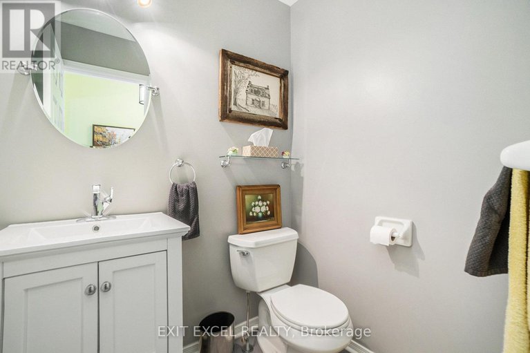 28425414/1551-stanleyfield-crescent/greely/ottawa/ontario/K4P1M7_12