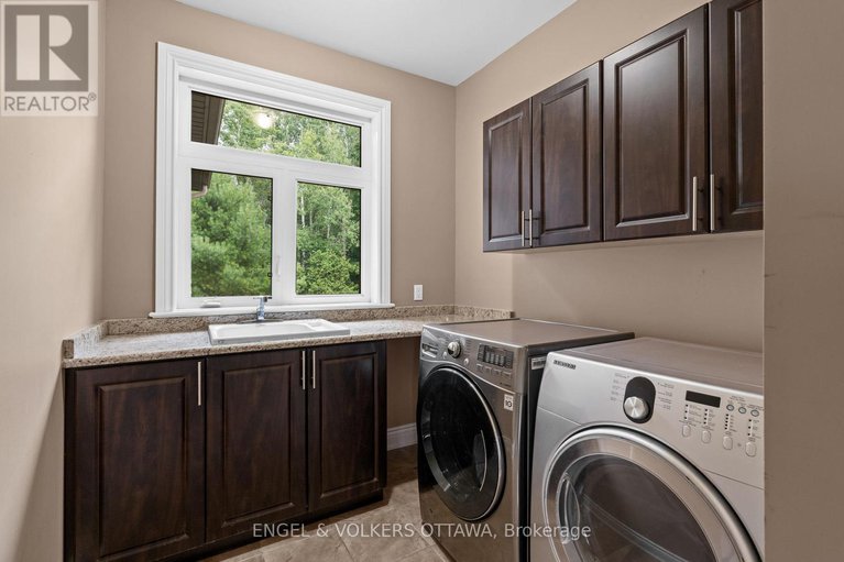 28819198/7510-village-centre-place/osgoode-twp-north-of-reg-rd-6/ottawa/ontario/K4P0C8_29