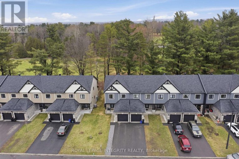 29608681/241-dion-avenue/town-of-rockland/clarence-rockland/ontario/K4K0M3_3