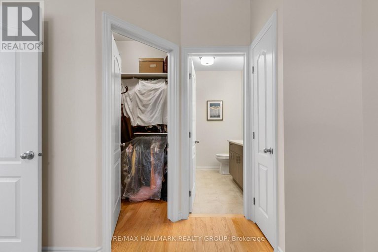 29281423/66-kayenta-street/remainder-of-stittsville-area/ottawa/ontario/K2S2K7_21