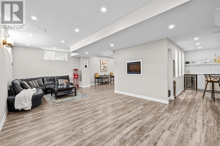 29578407/208-rover-street/emerald-meadowstrailwest/ottawa/ontario/K2V0G2_40