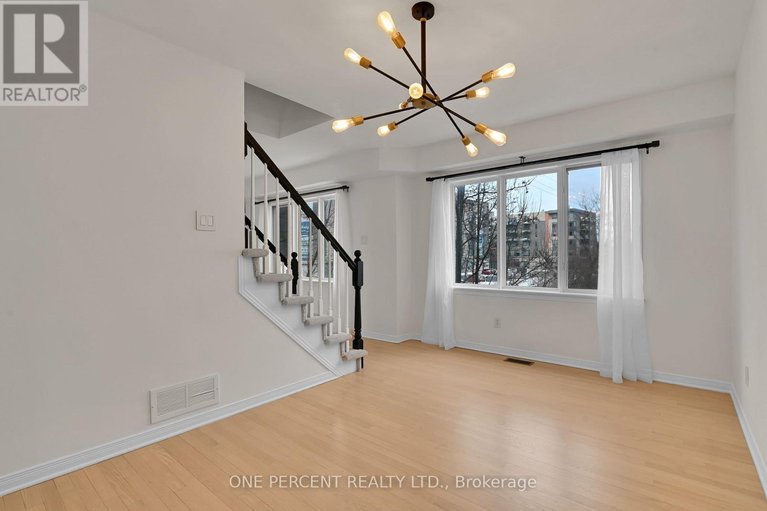 29244375/563-burleigh-private/cyrville/ottawa/ontario/K1J1J9_15