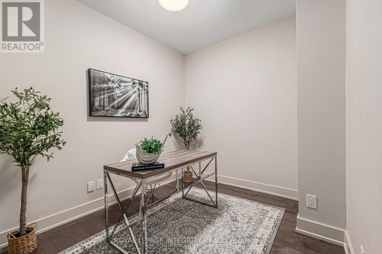 28767931/304-98-richmond-road/westborohampton-park/ottawa/ontario/K1Z0B2_6