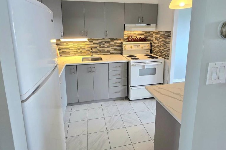 29631803/1113-20-chesterton-drive/borden-farmstewart-farmcarleton-heightsparkwood-hills/ottawa/ontario/K2E6Z7_25