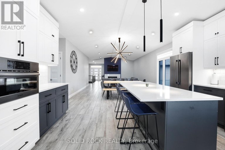 29623865/216-filion-street/embrun/russell/ontario/K0A1W0_24