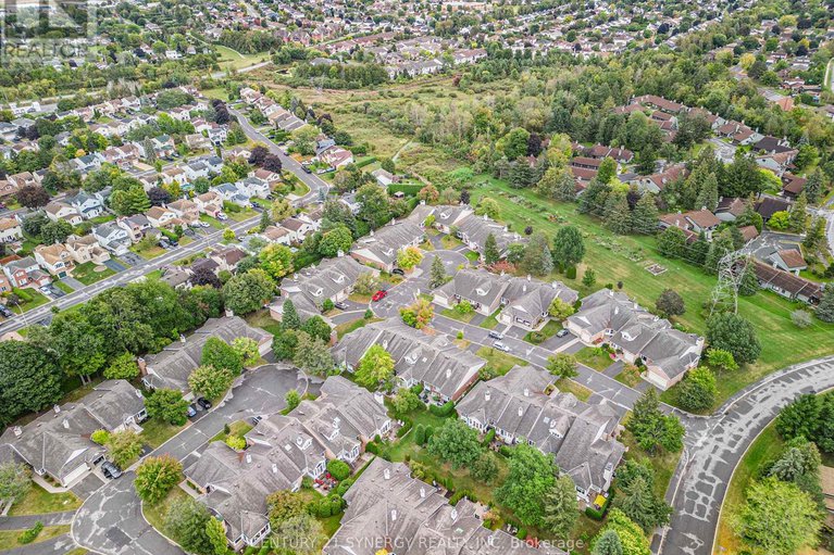 28641582/44-innesbrook-court/stittsville-central/ottawa/ontario/K2S1C7_30