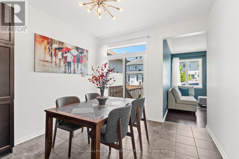28378170/295-harthill-way/heritage-park/ottawa/ontario/K2J0P3_17