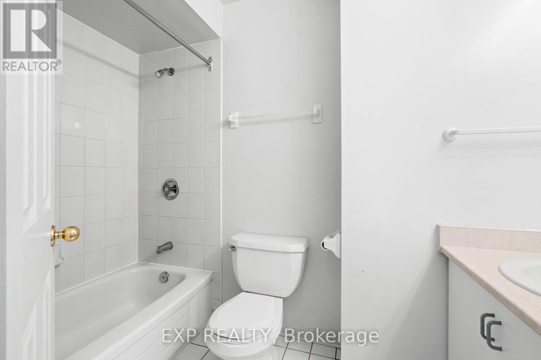 28160335/1-1-heather-glen-court/stittsville-central/ottawa/ontario/K2S1L4_30